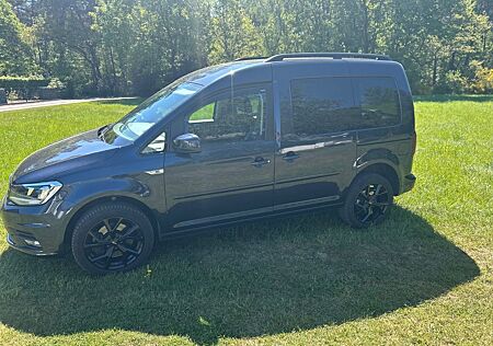 VW Caddy Volkswagen 2,0TDI 110kW BMT DSG Comfortline 4MO 5...