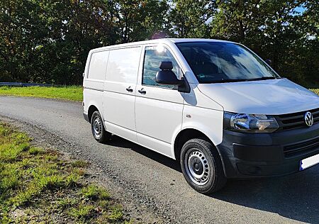 VW T5 Transporter Volkswagen 140 PS