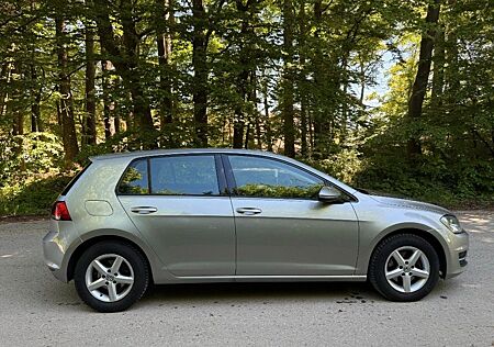VW Golf Volkswagen VII Lim. Comfortline BMT NAVI