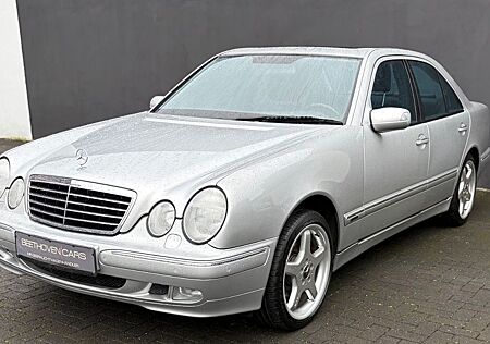Mercedes-Benz E 280 4MATIC AVANTGARDE 1 HAND 100%Voll