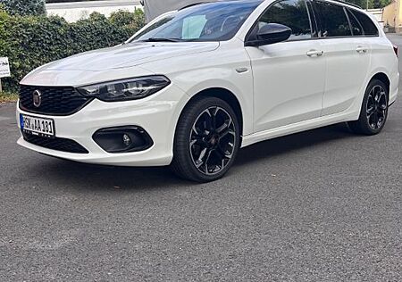 Fiat Tipo 1.4 T-Jet S-DESIGN S-DESIGN