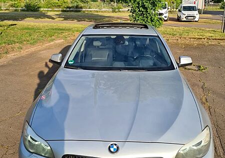 BMW 530d - VOLLAUSSTATTUNG/ SOFT CLOSE/ ST. HEIZUNG