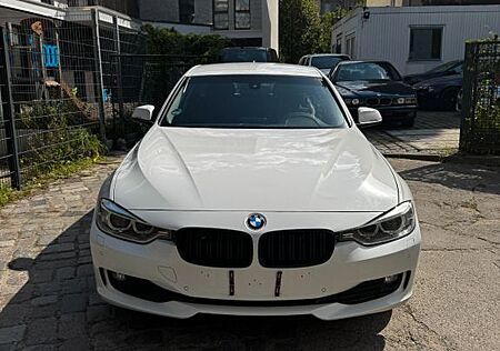 BMW 318 Touring d Xenon*Navi*PDC