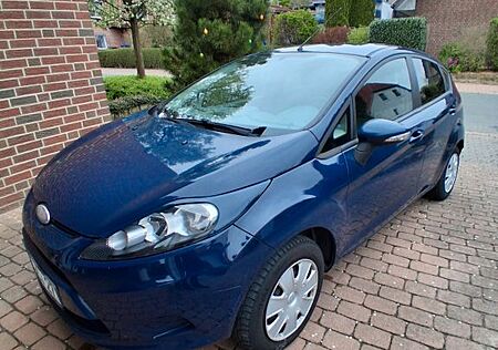 Ford Fiesta 1,25 60kW TÜV 10/2026