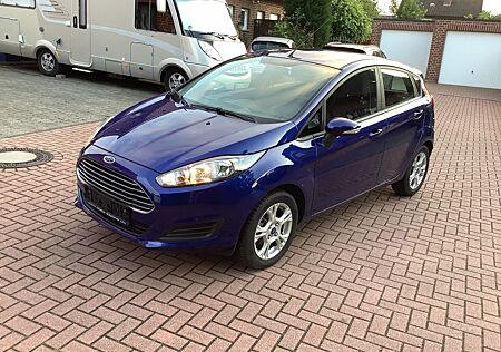 Ford Fiesta 1,25 Sync ,Alwetterreifen