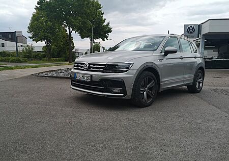 VW Tiguan Volkswagen 4Motion R-Line/Dynaudio/HeadUp/AHK