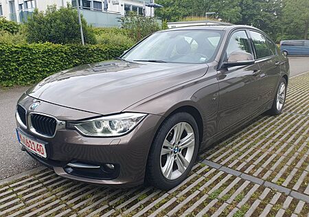 BMW 316i Sport Xenon Navi SpoSi HiFi 109 TKm orig !