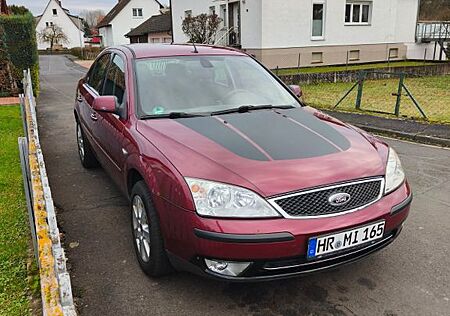 Ford Mondeo 2,0 Ghia Ghia