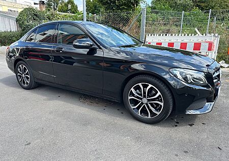 Mercedes-Benz C 180 Lim. AVANTGARDE*NiGHT-PAKET*STANDHEIZUNG