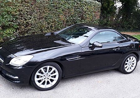 Mercedes-Benz SLK 200 BlueEFFICIENCY -