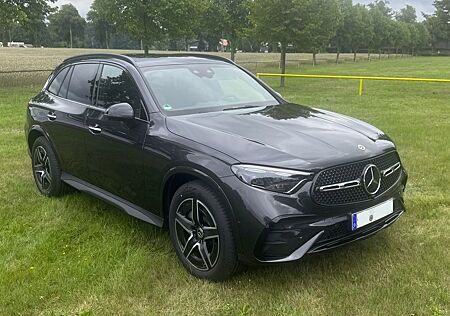 Mercedes-Benz GLC 220 GLC 220d 4M AMG+Airm+Burm+HUD+DIG-Light+Pano