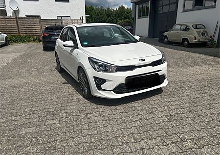 Kia Rio 1.0 T-GDI 120 Hybrid Platinum DCT Platinum