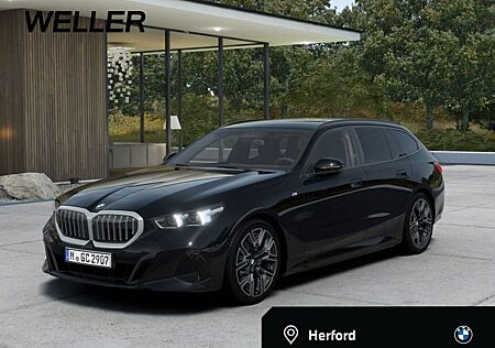 BMW 520i Tour. MSport Memo AHK Harman DrAssPr