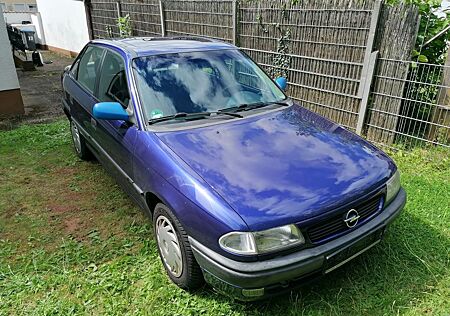 Opel Astra 1.6 Plus Schiebedach Plus Schiebedach