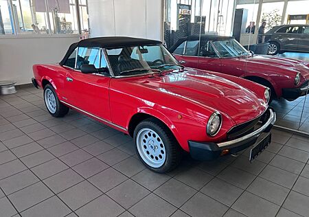 Fiat 124 Spider Pininfarina DS Ausstellungs-Fahrzeug