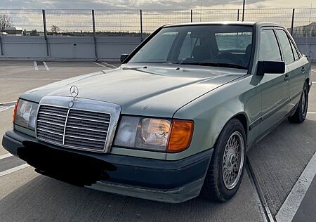 Mercedes-Benz 230 W124 230E mit TÜV