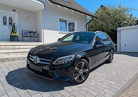 Mercedes-Benz C 220 C220d 4MATIC T AVANTGARDE Panorama Schiebedach