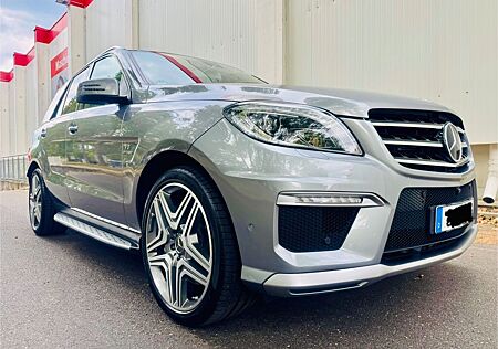 Mercedes-Benz ML 63 AMG Lückenlos Scheckheft MB-360 Kamera-Panorama