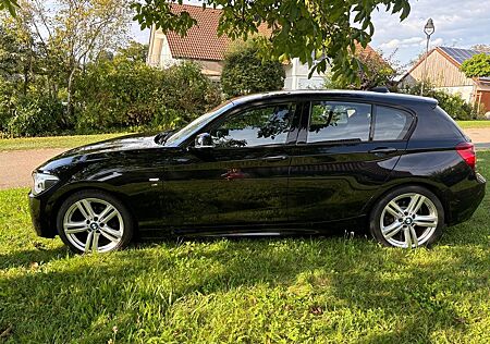 BMW 116i Sport Line 8 Fach bereift + Alufelgen