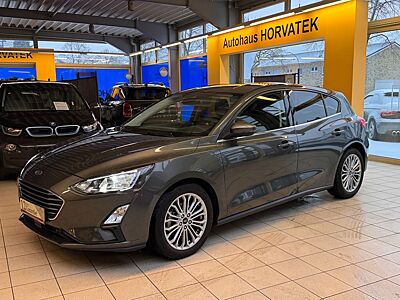 Ford Focus Lim. Titanium X, LED Scheinwerfer