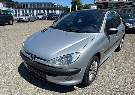 Peugeot 206 1.6 Premium 110Automatik.PANO.Klimaautomatik