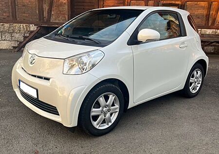 Toyota iQ 1,0-l-VVT-i -