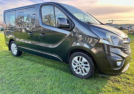 Opel Vivaro B Combi 9 Sitzer