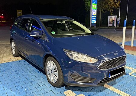 Ford Focus 1,0 EcoBoost 92kW Business Turnier Bus...