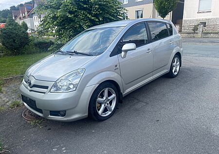 Toyota Corolla Verso 2.2-l-D-CAT Sol Sol