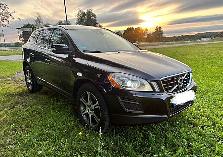 Volvo XC 60 XC60 D4 AWD, 2.4 Diesel, Summum Geartronic,