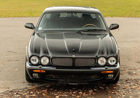 Jaguar XJR 4.0