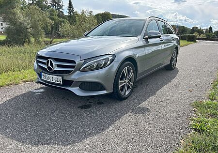 Mercedes-Benz C 220 T BlueTEC