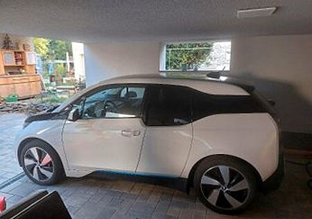 BMW i3 (60 Ah) -