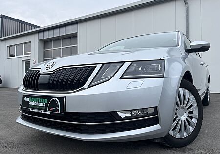 Skoda Octavia Combi 2.0 TDI DSG Style AHK DAB Navi LED