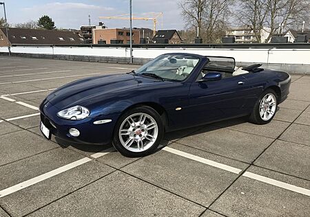 Jaguar XK8 Cabriolet !!! Technisch komplett überholt !