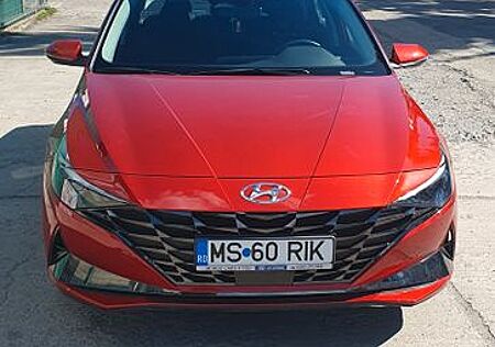 Hyundai Elantra 1.6 l 123 CP CVT Highway