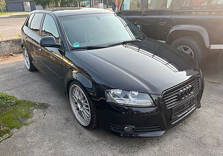 Audi A3 Sportback 2.0 TFSI Ambiente Leder Navi ++