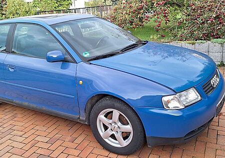 Audi A3 1.8 Ambiente Ambiente