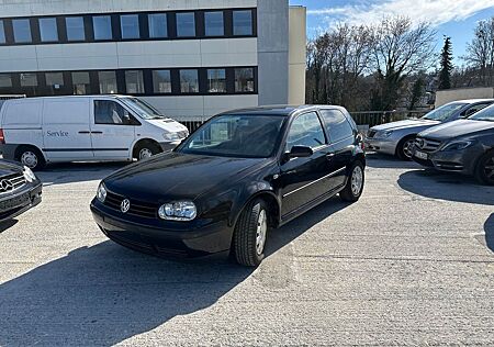 VW Golf Volkswagen 1.4 Basis, 219.000 km, fahrbereit, kein TÜV