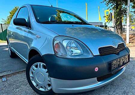Toyota Yaris 1.0 linea luna