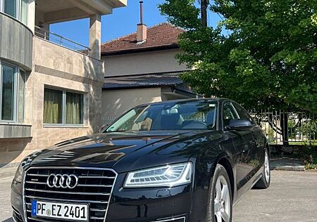 Audi A8 3.0 TDI Tiptronic Quattro Matrix