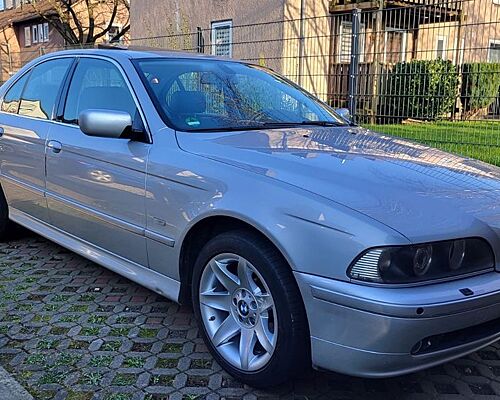 BMW 520i Exclusive Edition