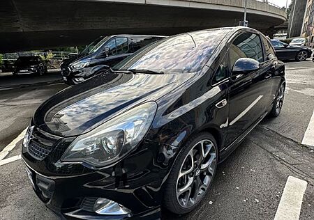Opel Corsa 1.6 Turbo OPC Nürburgring Edition OPC ...