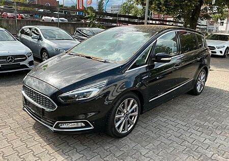 Ford S-Max S MAX VIGNALE-PANO-AUTOM-NAVI-7 SITZER-LEDER