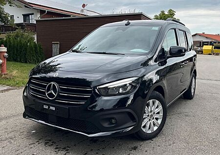 Mercedes-Benz T-Klasse T 180 d Progressive / Leder / Navi / Kamera