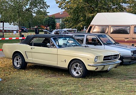 Ford Mustang Cabriolet Oldtimer H-Kennzeichen