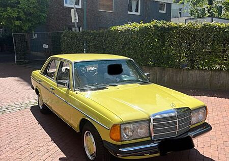Mercedes-Benz 200