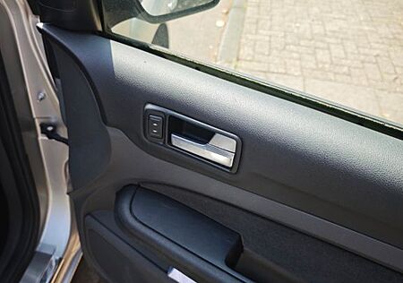 Ford Focus 2.0 Ghia Ghia