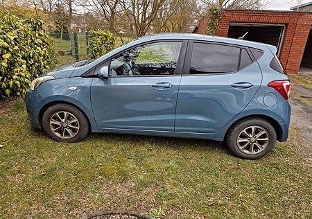 Hyundai i10 1.0 YES! Silver YES! Silver