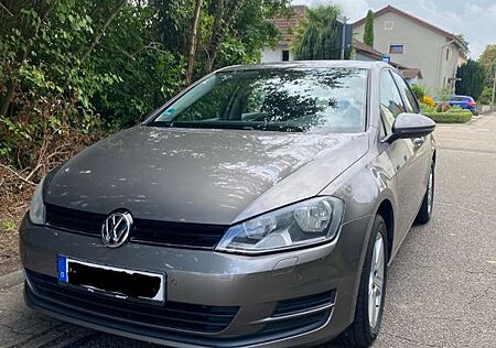 VW Golf Volkswagen 7 1.2 TSI Comfortline Variant/TÜV neu/1.Hd